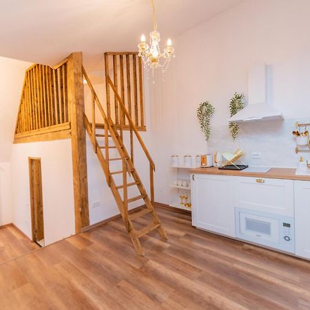 Fernweh Haus Brasov Hotel Eksteriør billede