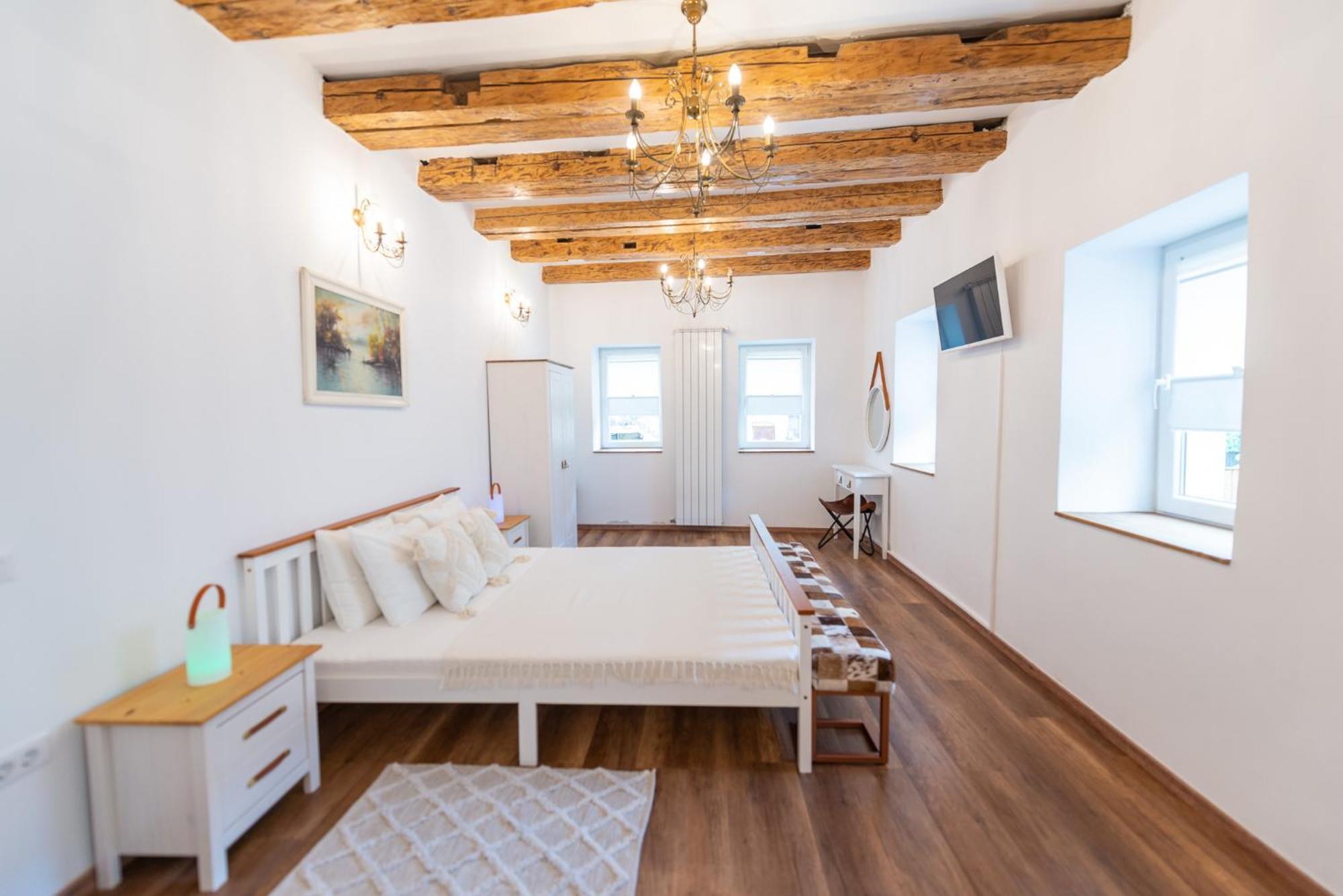 Fernweh Haus Brasov Hotel Eksteriør billede