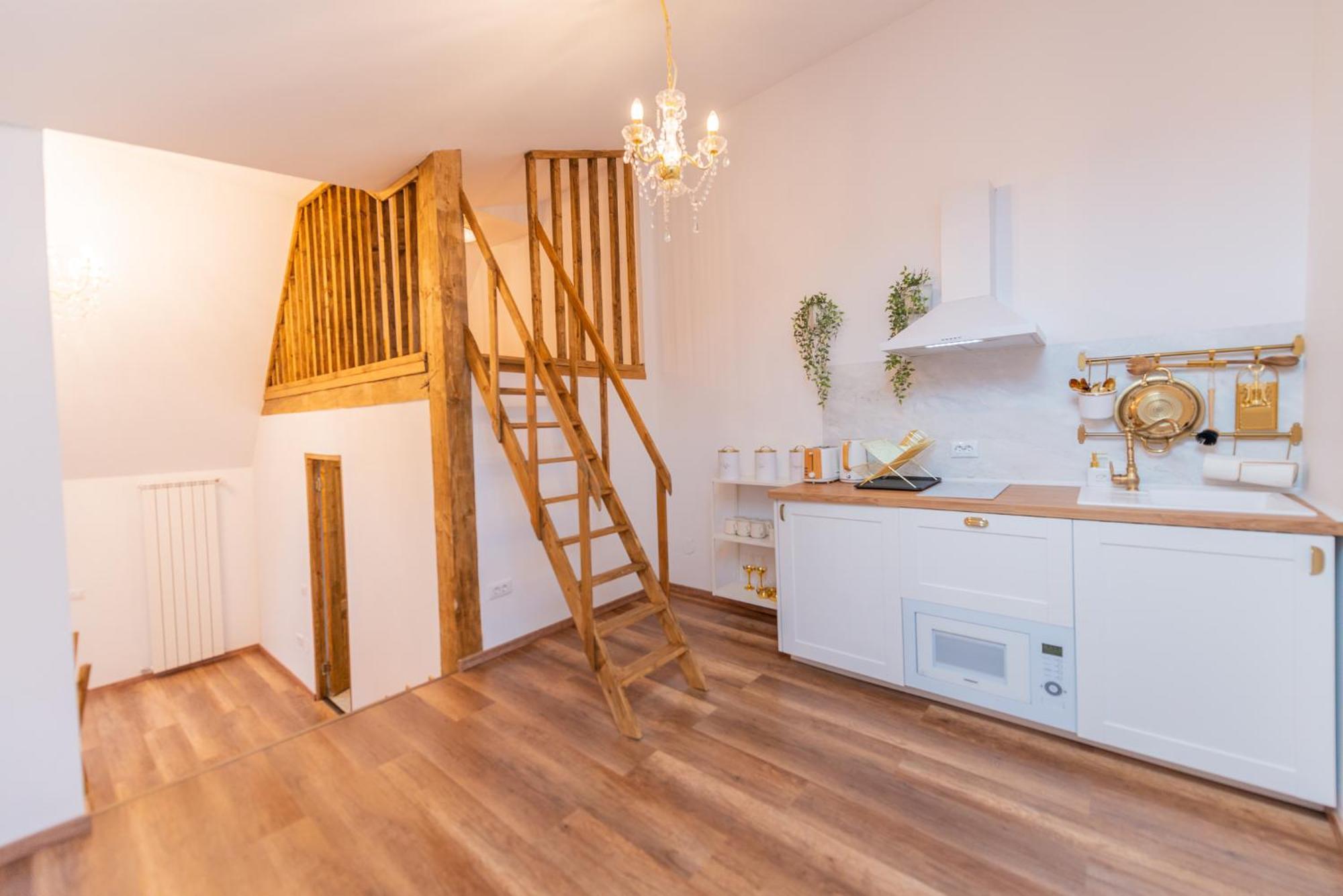 Fernweh Haus Brasov Hotel Eksteriør billede